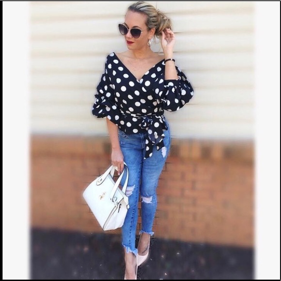 venti6 Tops - Polka Dot 3qtr Bubble Sleeve Wrap blouse